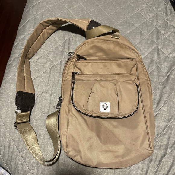 Baggallini Other - Crossbody Bag Baggallini